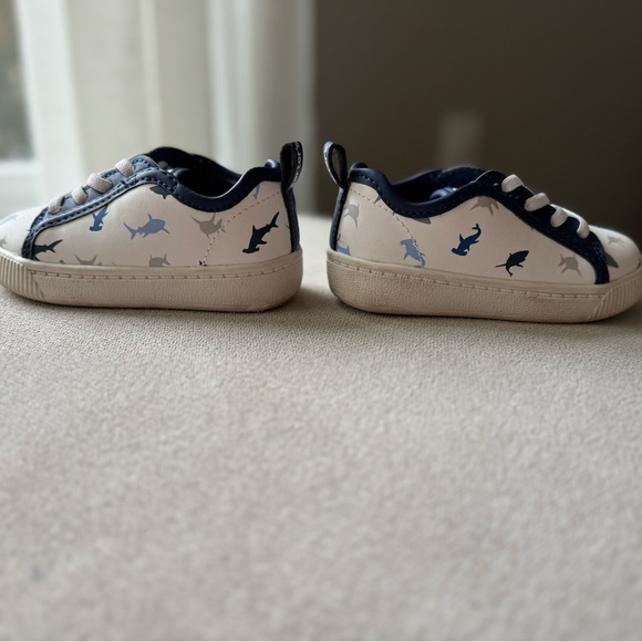 🍂CLEAROUT Carter's Slip-On Shark Sneaker - Picture 7 of 11